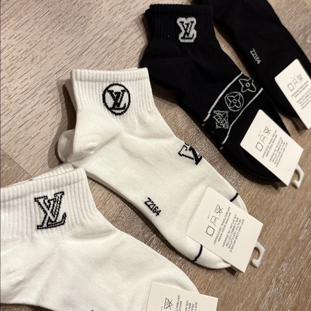 Lv GWP bundle 4 pack - Picture 3 of 3